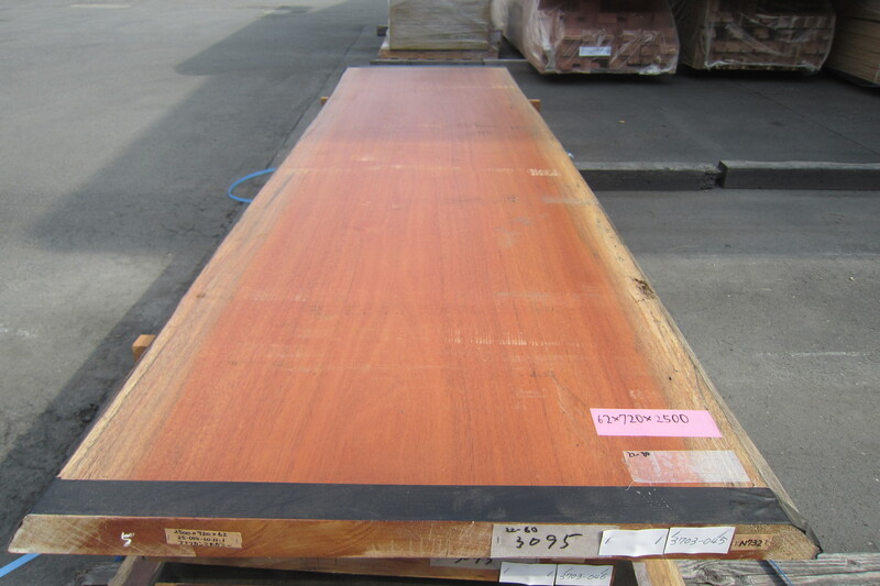 アフリカンマホガニー